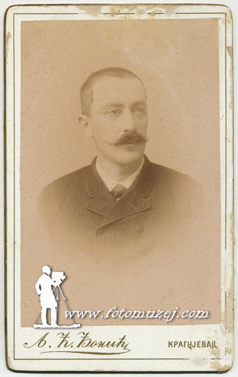 Muškarac sa brkovima (autor Ljubiša Đonić)