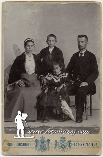 Porodica (autor Milan Jovanović)