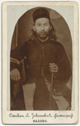 Pravoslavni sveštenik sa štapom