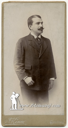 Muškarac u građanskom odelu (autor Leopold Kenig)
