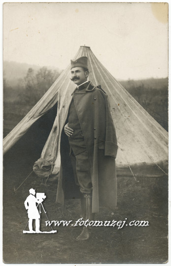 Prvi Svetski Rat - Oficir Milutin Vračević ispred šatora na Rudniku (autor Milan Krčmarević)