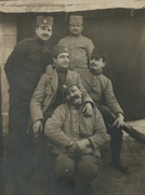 Srpski oficiri i vojnici u časovima odmora