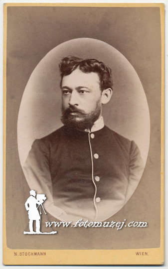 Muškarac u uniformi (autor Nikola Štokman)
