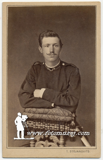 Muškarac u uniformi (autor Tikomir Stojanović)