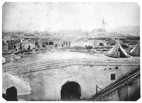 Bedem iznad Stambol kapije