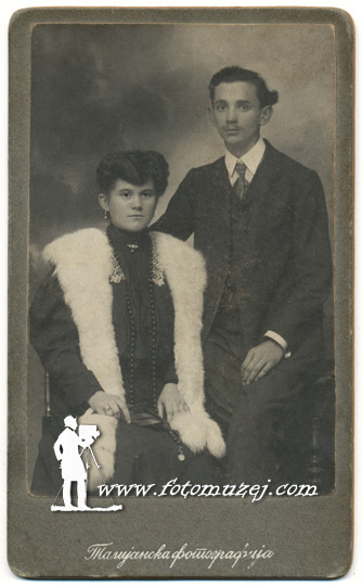 Jovan Koljević sa suprugom (Atelje Talijanska fotografija)