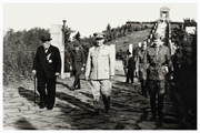 Poseta Josipa Broza Tita grobu Neznanog junaka na Avali 13.05.1945. 13