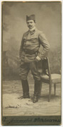 Trgovac Dušan Pešić u vojnoj uniformi