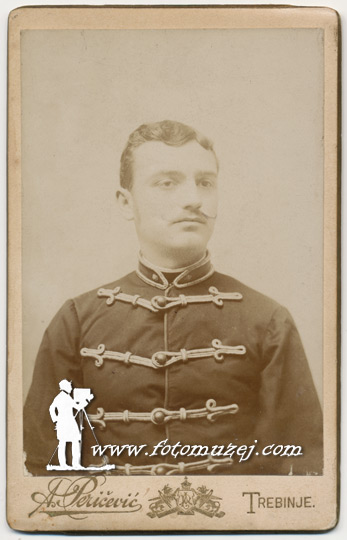 Muškarac u uniformi (autor Vinka Peričević)