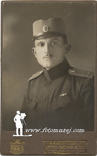 Srpski oficir (autor Otto Schmiedt)