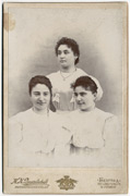 Tri sestre