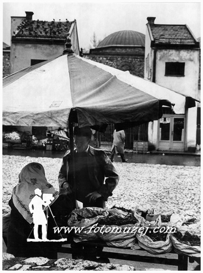 Tržnica (autor Ivo Eterović)