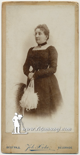 Dama sa lepezom (autor Jovan Hoke)