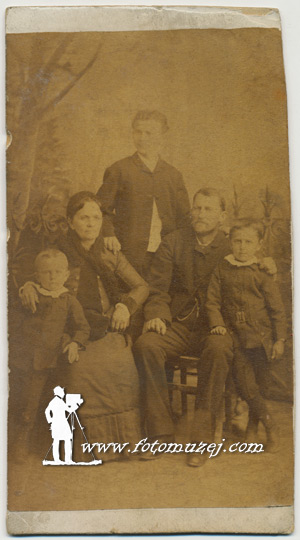Porodica (autor Panta Hristić)