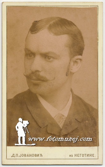 Muškarac sa brkovima (autor Dragomir Jovanović)
