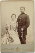 Oficir Milisav sa suprugom Olgom
