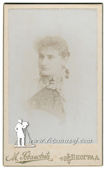 Mlada dama (autor Milan Jovanović)