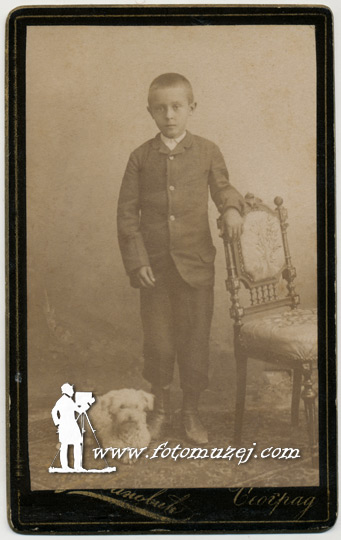 Dečak sa psom (autor Milan Jovanović)