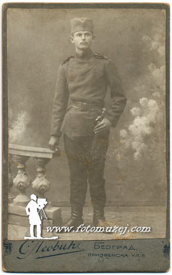 Živojin Atanacković u vojnoj uniformi (autor Sima Leović)