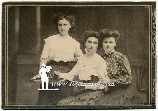 Milica, Olga i Vica (autor Alfred Medina)