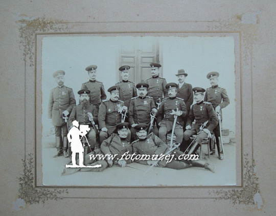 Grupa srpskih oficira (autor Samuilo Alkalaj)