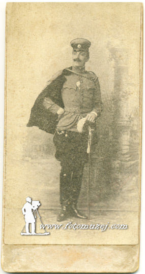 Oficir (autor Solomon Alkalaj)