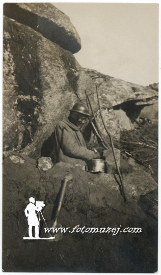 Ručak na položaju (autor Dragomir Glišić)