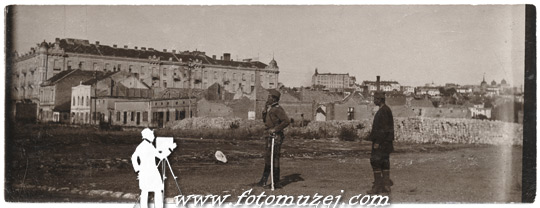 Odbrana Beograda, Pred hotelom Bristol, 1914. godine (autor Nepoznati Autor)