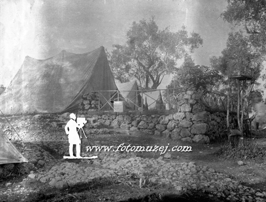 Logor 2. baterije diviziona konjičke artiljerije na Krfu 1916. godine (autor Dimitrije  Pavlović)