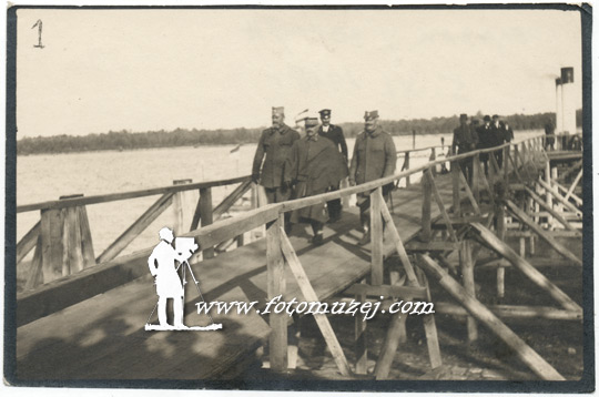 Franše Depere prelazi u Zemun (autor Dragutin Živković)