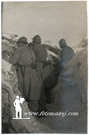 Decembra meseca u rovu na kotki, 1917.g. (autor V. Vuković)