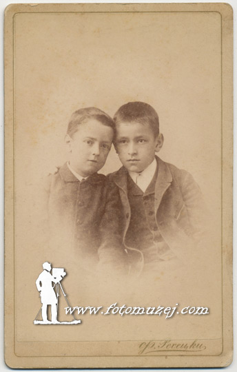 Braća (autor Franc Regecki)
