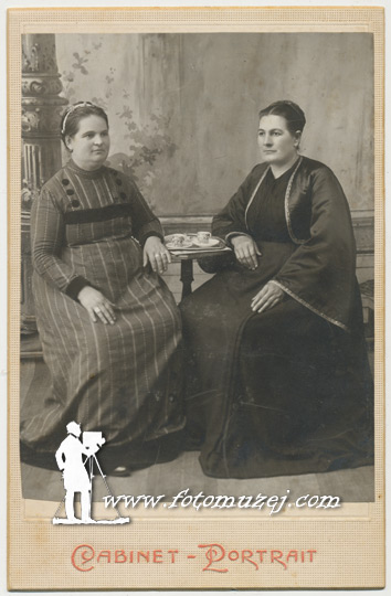 Magdalena i Hristina (autor Milan Stojanović)