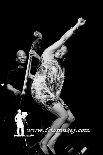 Dee Dee Bridgewater (autor Zoran  Trtica)